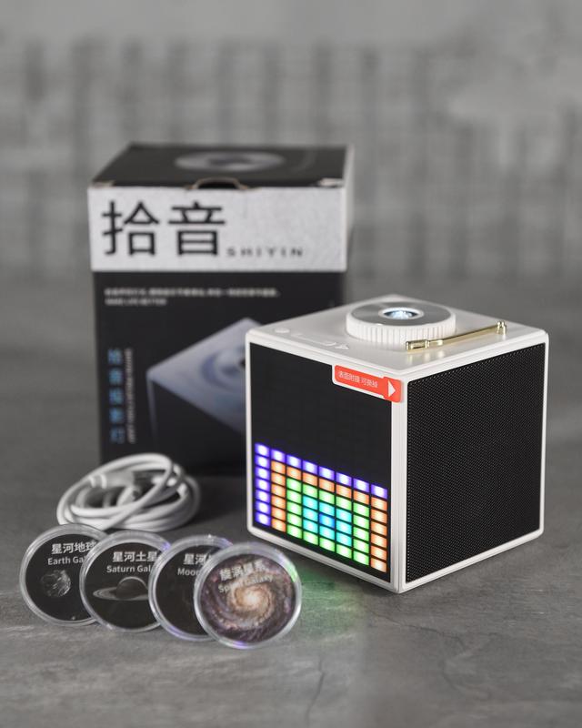 چراغ کهکشانی Shiyin K-1206 با اسپیکر بلوتوثی؛ تصویر 2